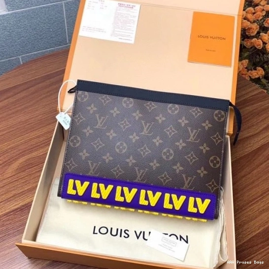 AAA Pruses Bags POCHETTE LOUIS VUITTON VOYAGE MM 0823